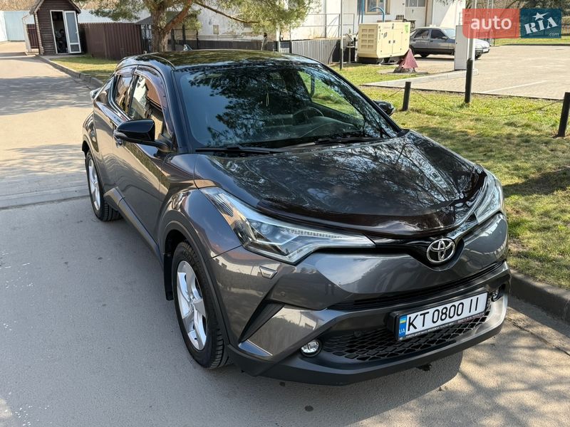 Внедорожник / Кроссовер Toyota C-HR 2018 в Ивано-Франковске