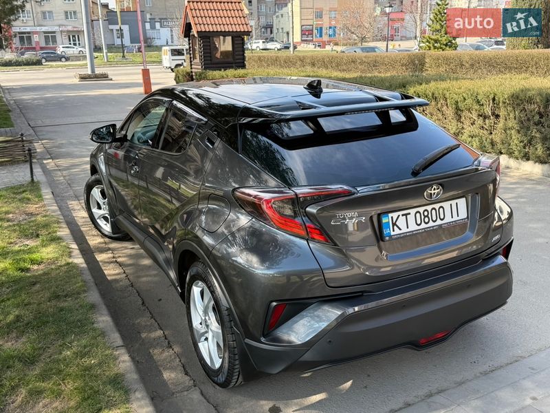 Внедорожник / Кроссовер Toyota C-HR 2018 в Ивано-Франковске
