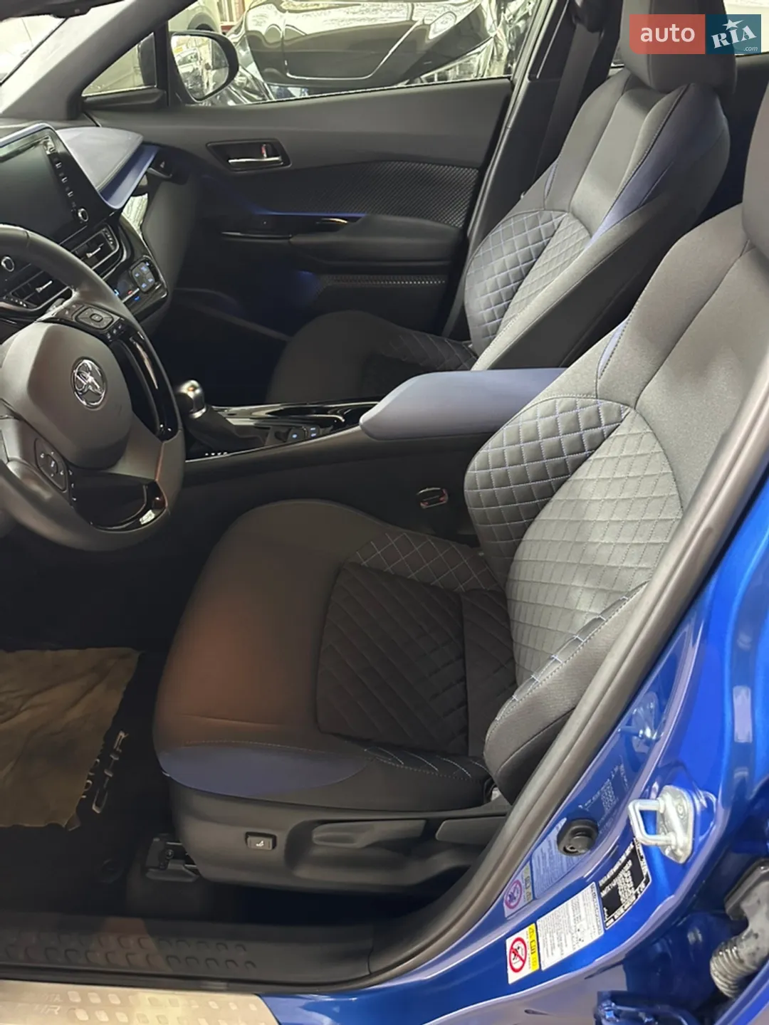 2019 Toyota C-HR - мініатюра 12