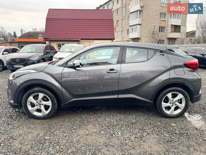 Внедорожник / Кроссовер Toyota C-HR 2018 в Бердичеве