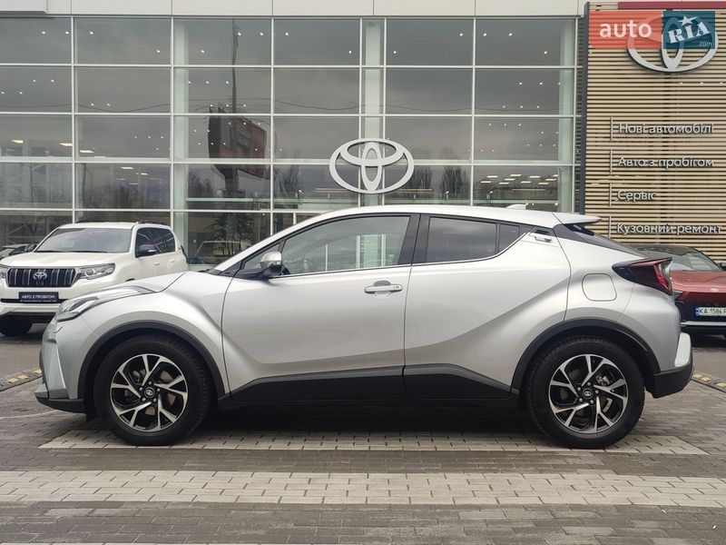Внедорожник / Кроссовер Toyota C-HR 2023 в Киеве