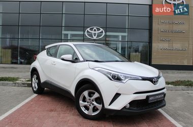 Внедорожник / Кроссовер Toyota C-HR 2017 в Черкассах