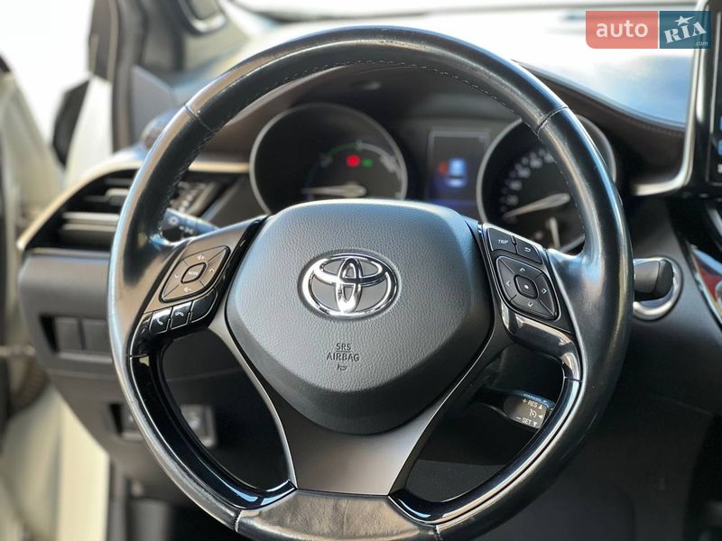 Позашляховик / Кросовер Toyota C-HR 2018 в Одесі