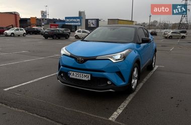 Внедорожник / Кроссовер Toyota C-HR 2019 в Киеве