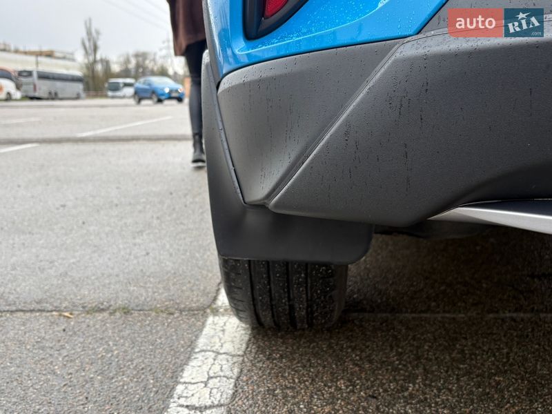 Внедорожник / Кроссовер Toyota C-HR 2019 в Киеве фото 31 Внедорожник / Кроссовер Toyota C-HR 2019 в Киеве