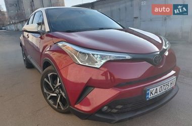Позашляховик / Кросовер Toyota C-HR 2018 в Києві