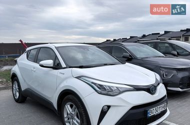 Внедорожник / Кроссовер Toyota C-HR 2021 в Тернополе