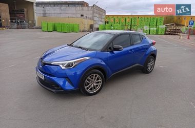 Внедорожник / Кроссовер Toyota C-HR 2018 в Житомире