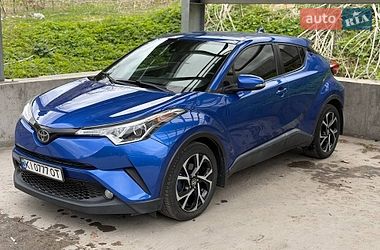 Позашляховик / Кросовер Toyota C-HR 2017 в Києві