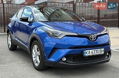Внедорожник / Кроссовер Toyota C-HR 2018 в Умани