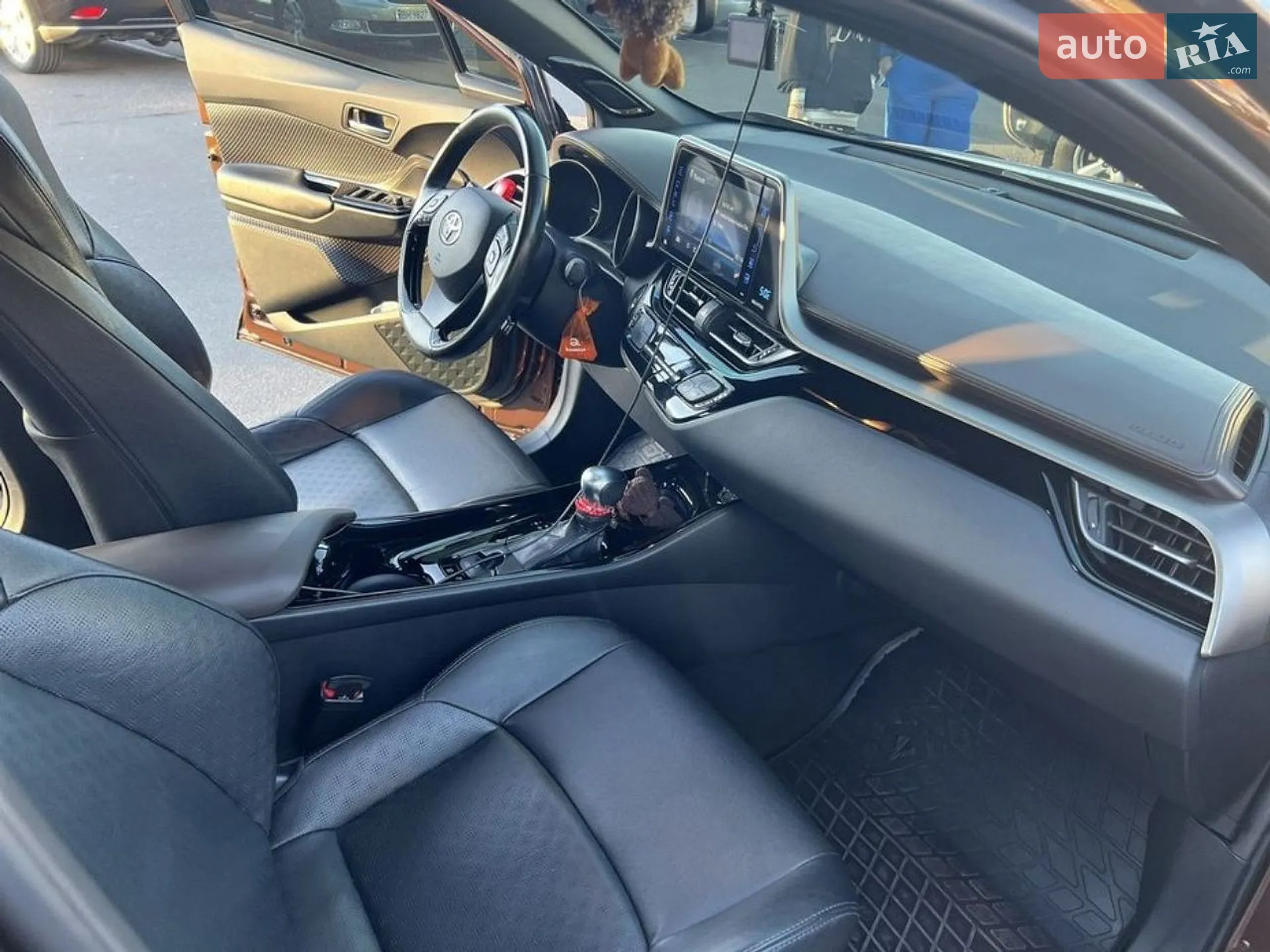 2017 Toyota C-HR - мініатюра 7