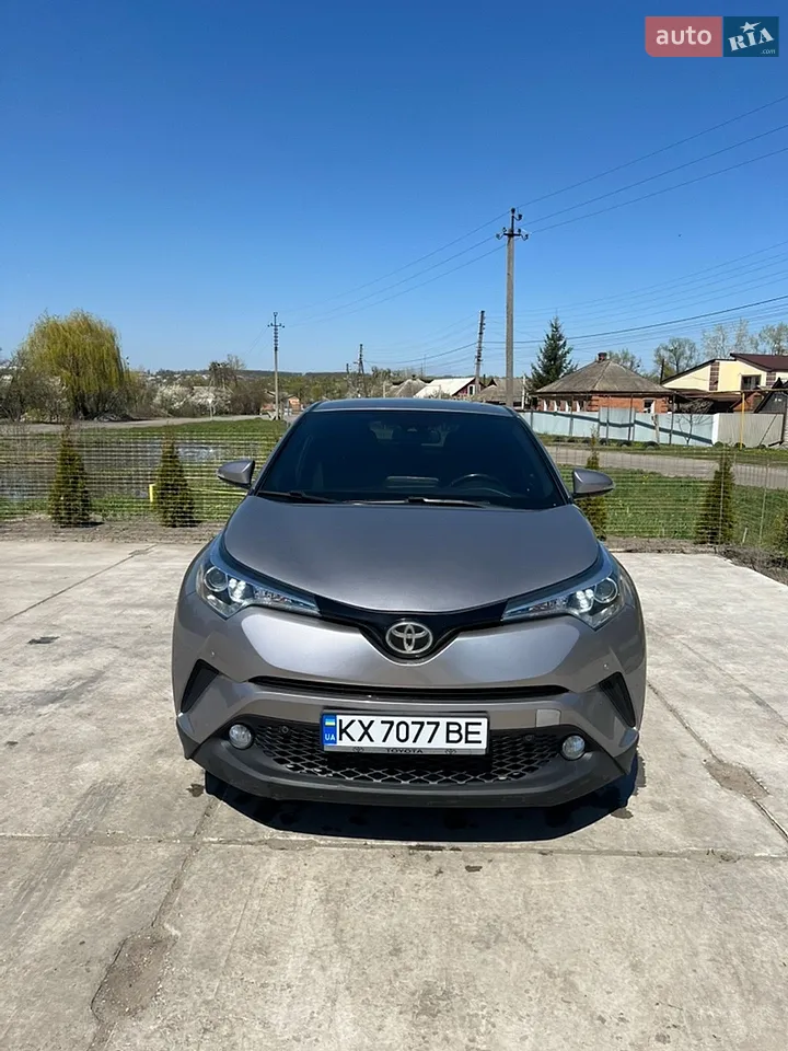 2017 Toyota C-HR - мініатюра 8