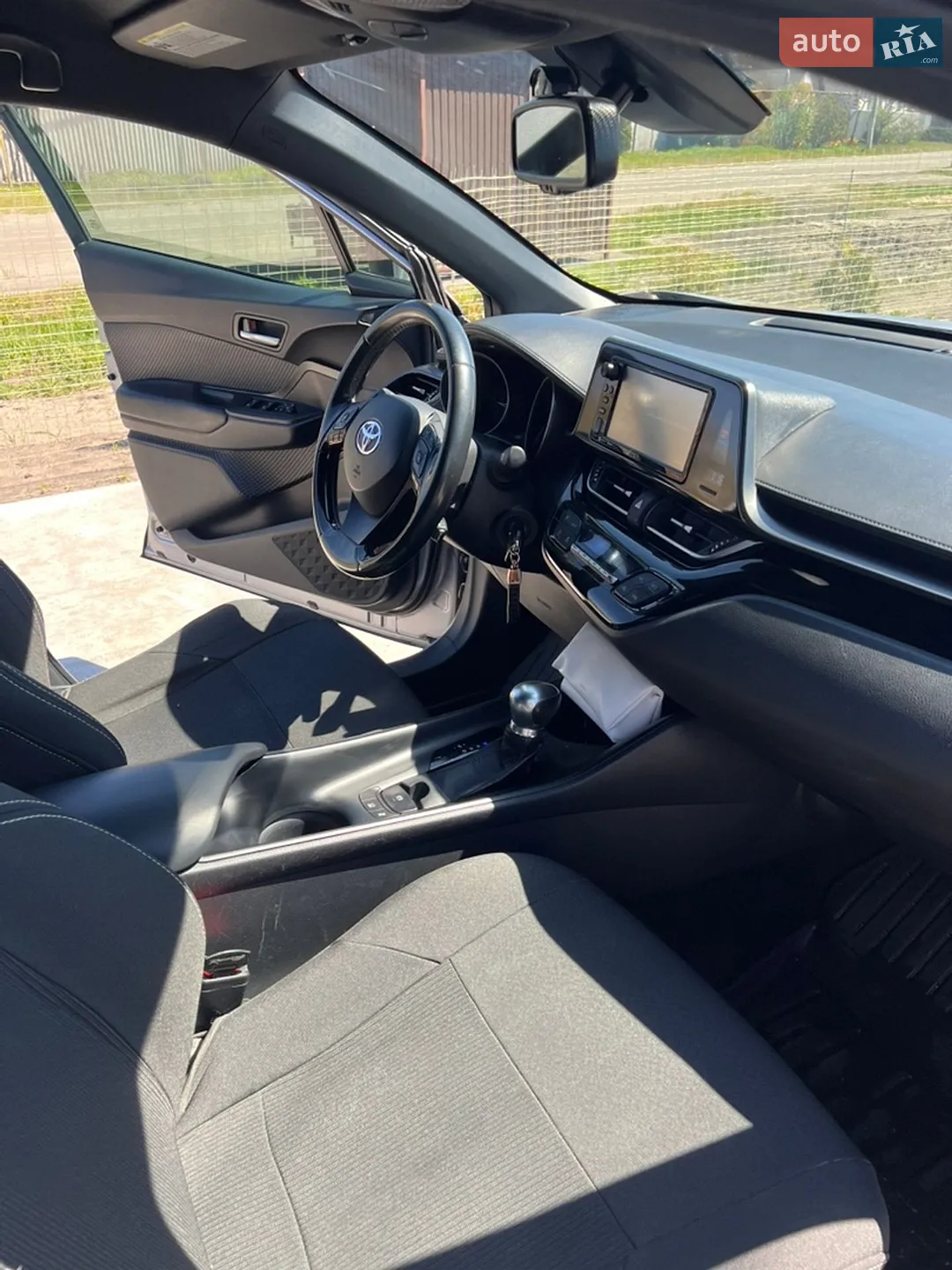 2017 Toyota C-HR - мініатюра 11