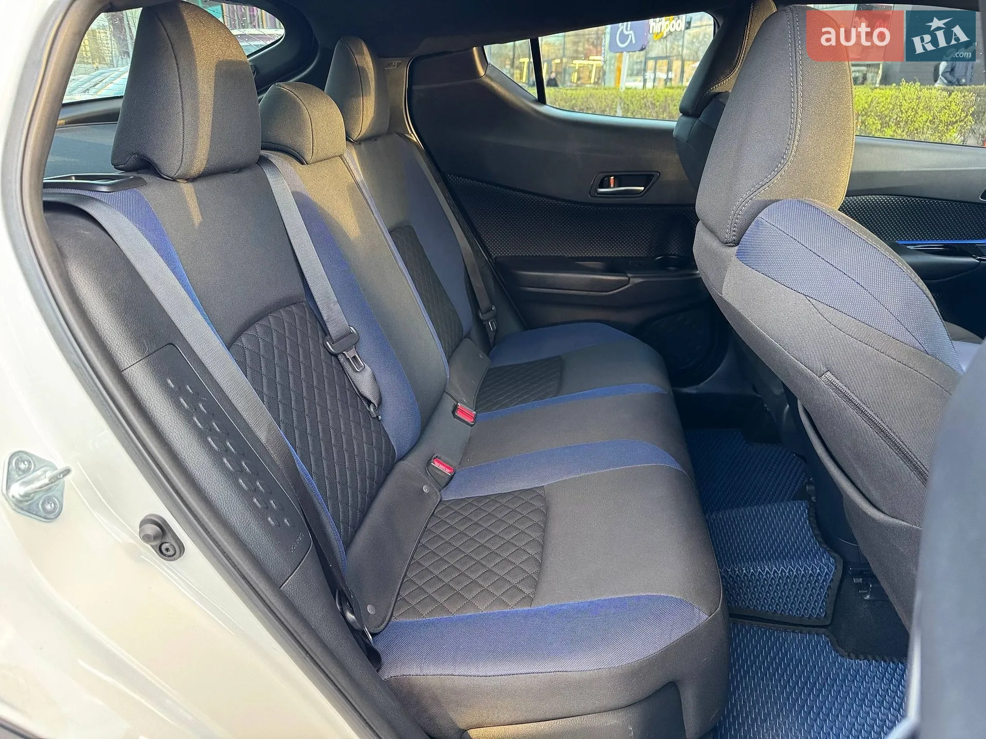 2020 Toyota C-HR - мініатюра 13