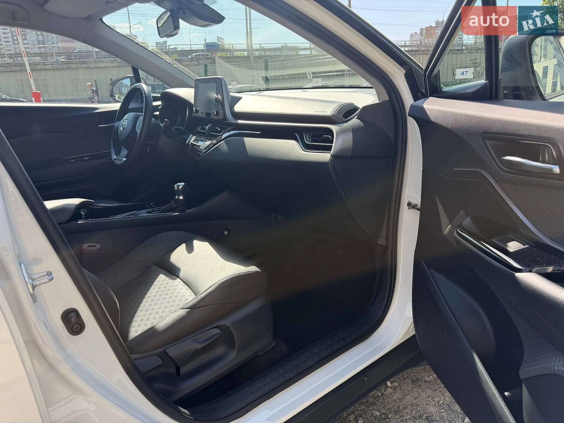 2021 Toyota C-HR - мініатюра 19