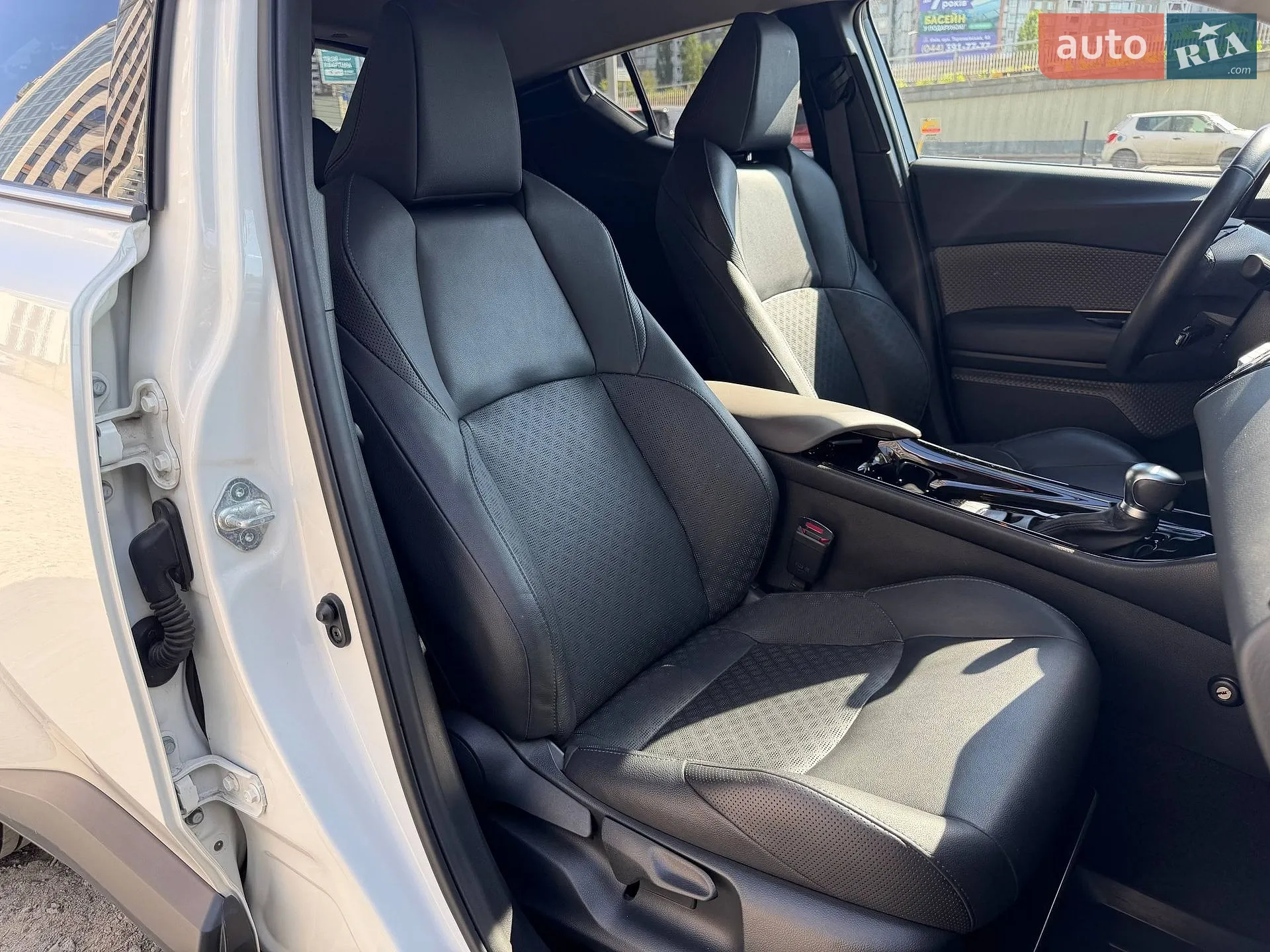 2021 Toyota C-HR - мініатюра 20