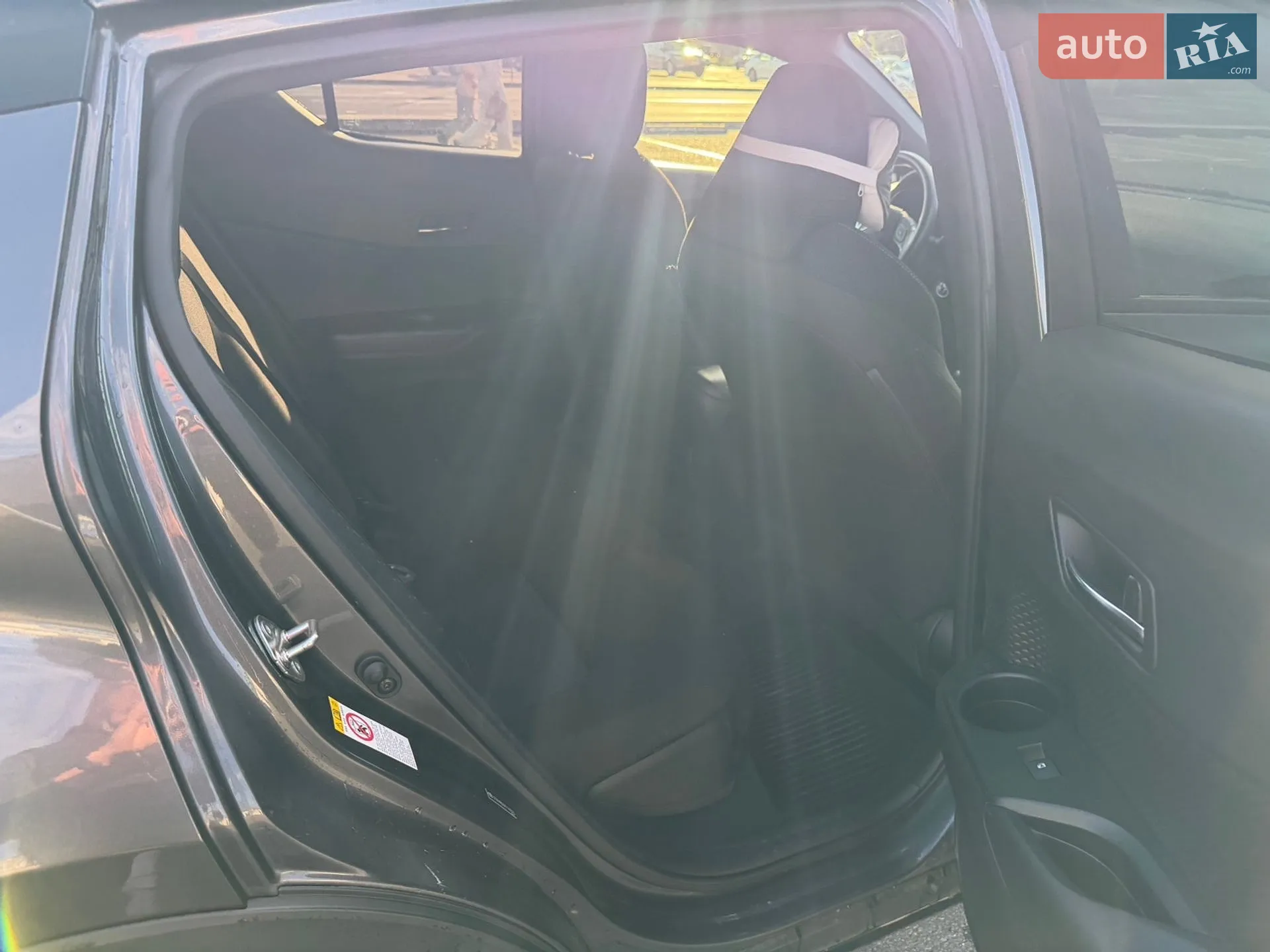2019 Toyota C-HR - мініатюра 13