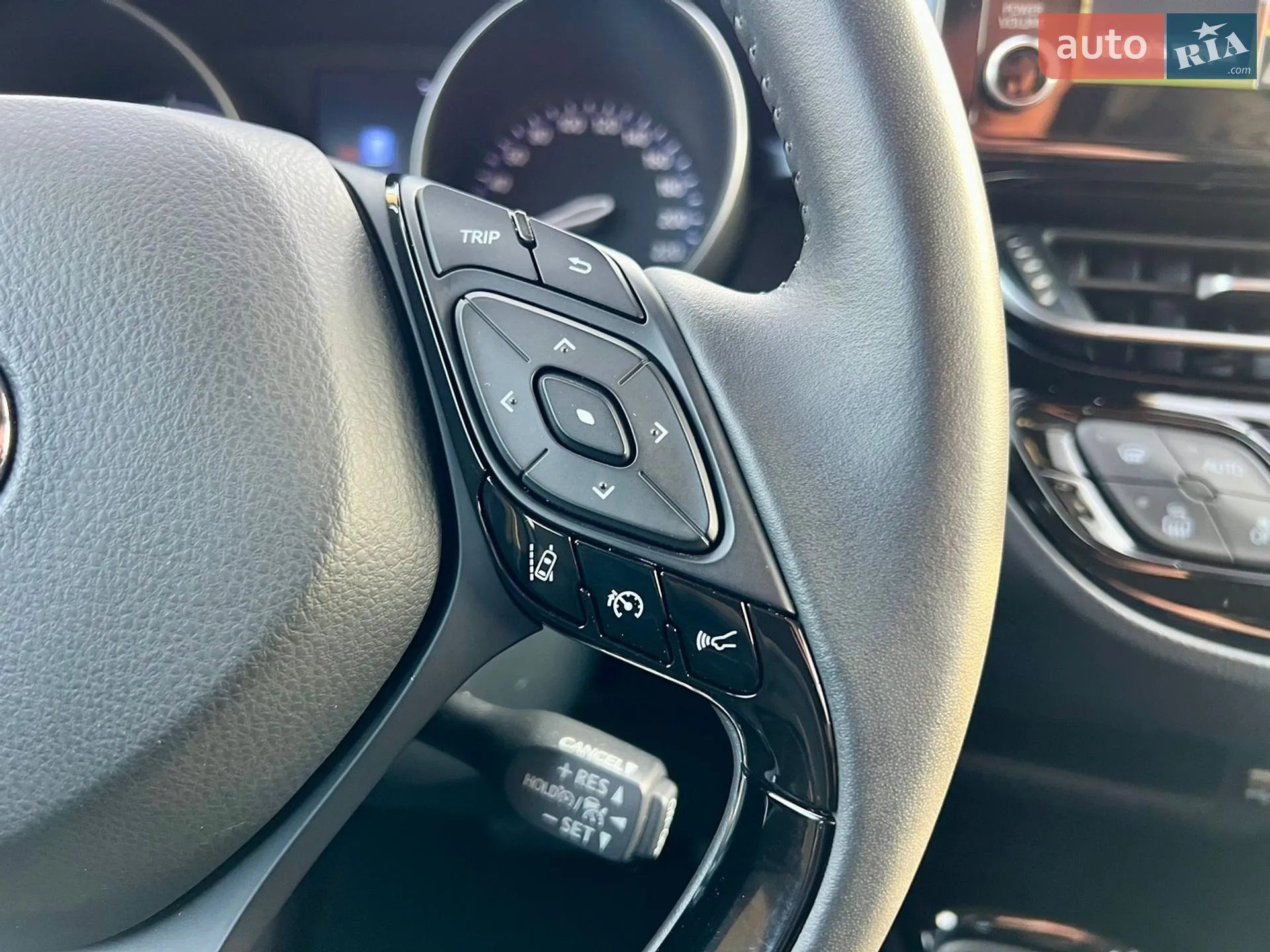 2020 Toyota C-HR - мініатюра 35