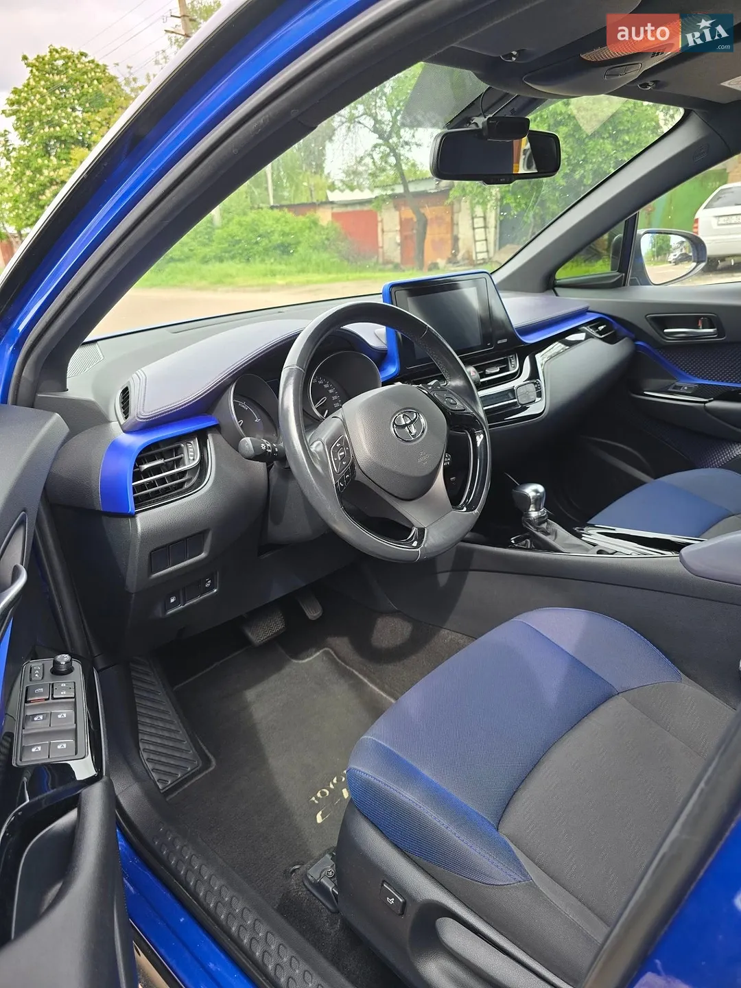 2017 Toyota C-HR - мініатюра 11