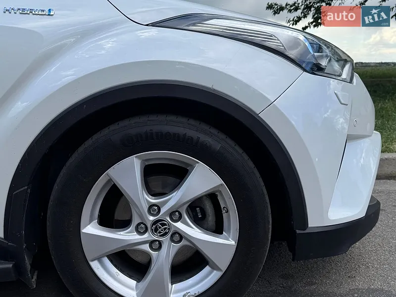 Toyota C-HR 2018 VIN NMTKZ4BXX0R133201 фото оголошення 10 з 45