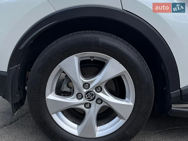 Toyota C-HR 2018 VIN NMTKZ4BXX0R133201 фото оголошення 13 з 45