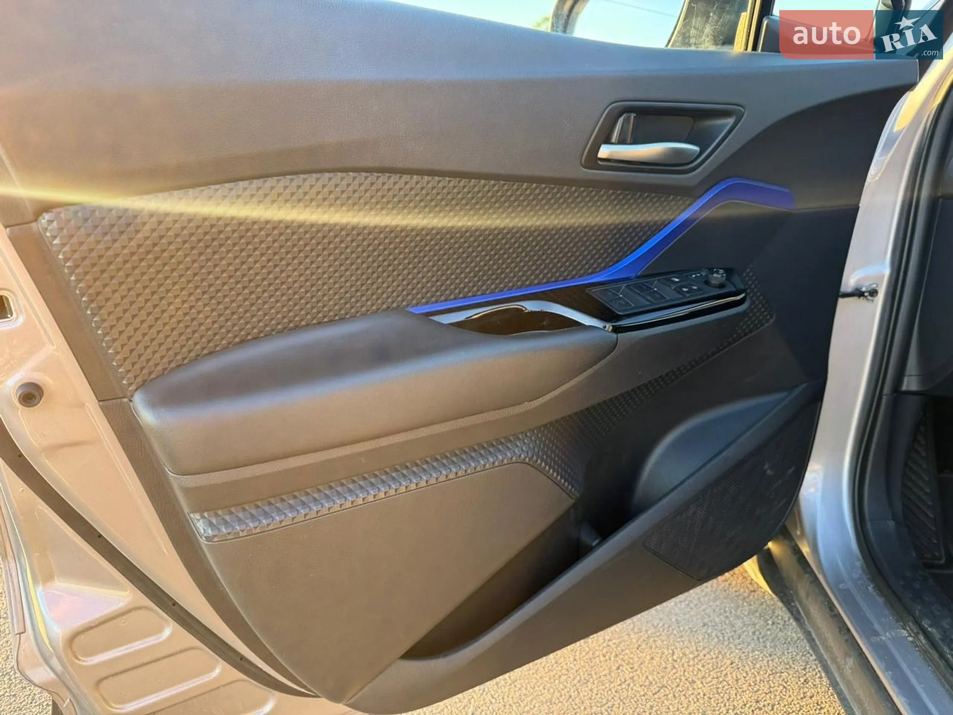 2019 Toyota C-HR - мініатюра 10