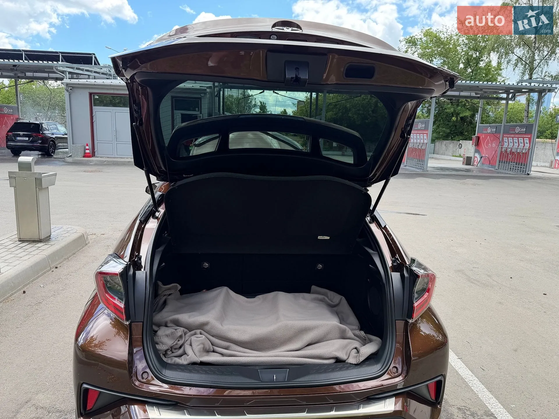 2017 Toyota C-HR - мініатюра 42