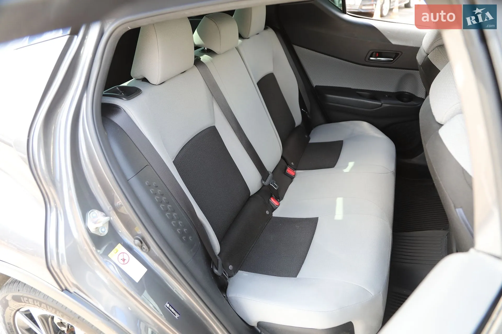 2019 Toyota C-HR - мініатюра 15
