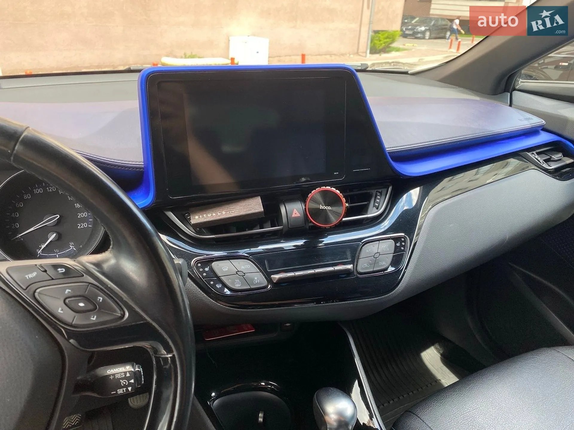 2017 Toyota C-HR - мініатюра 19