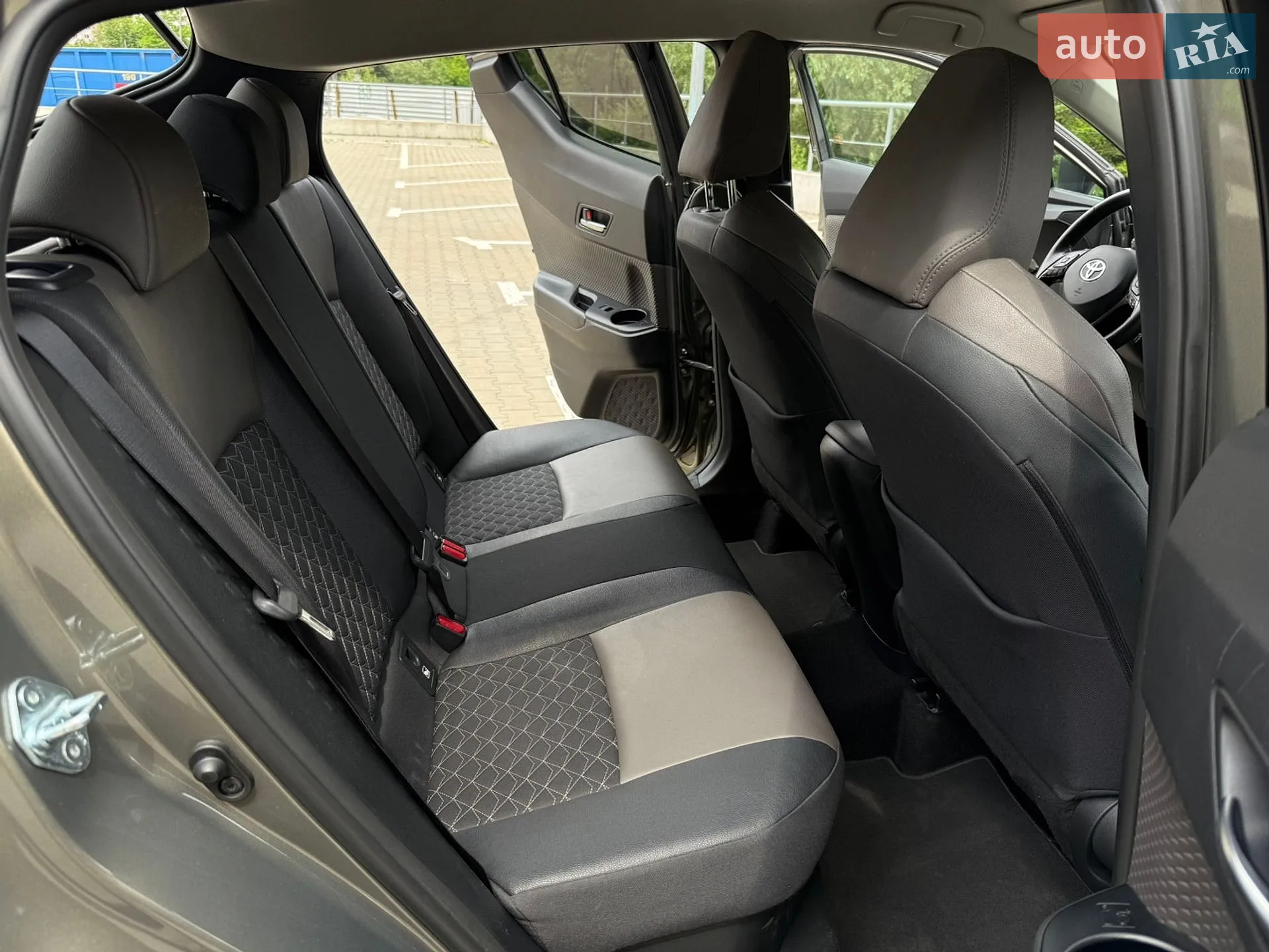 2021 Toyota C-HR - мініатюра 21
