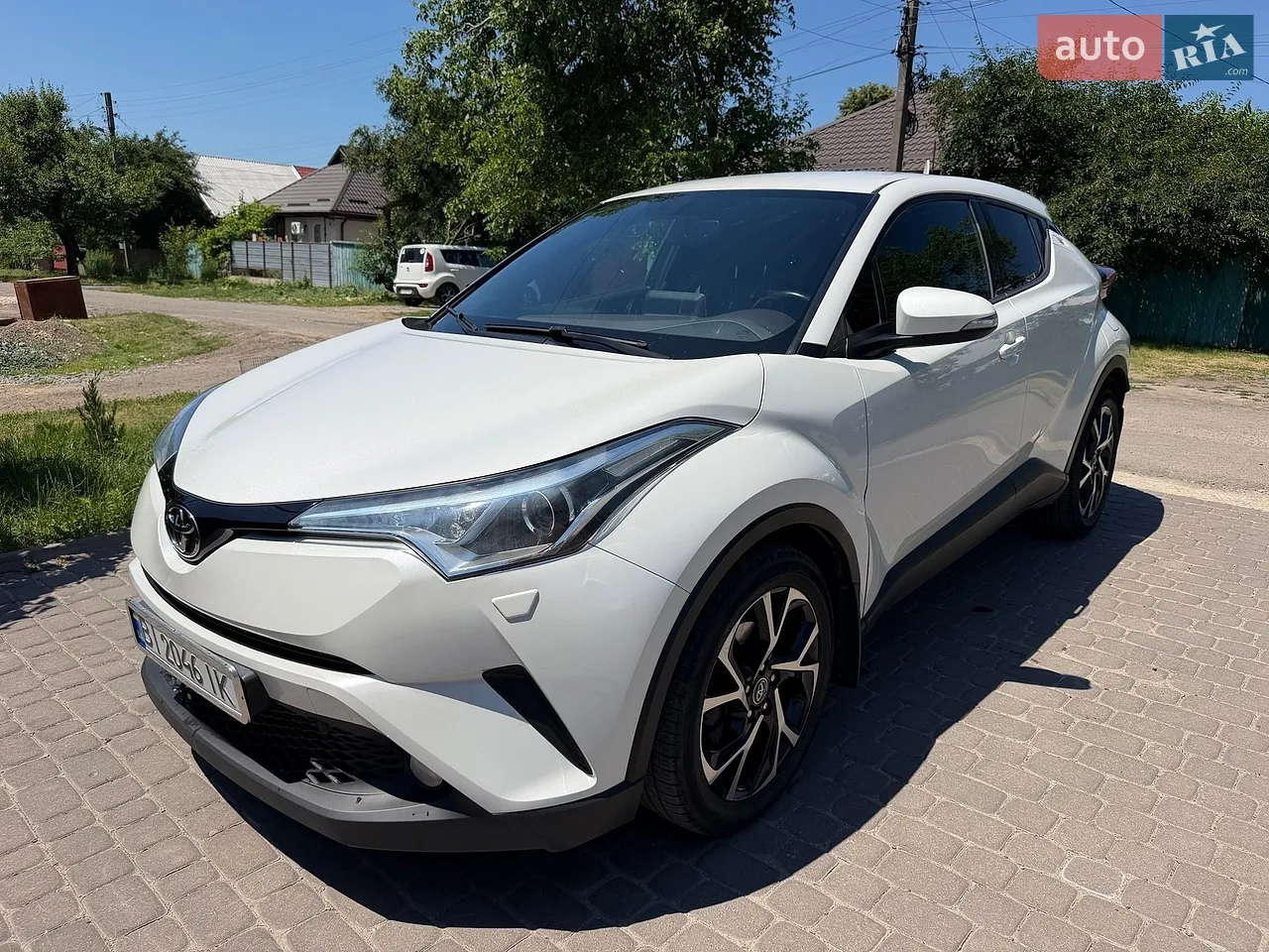 2017 Toyota C-HR - мініатюра 15