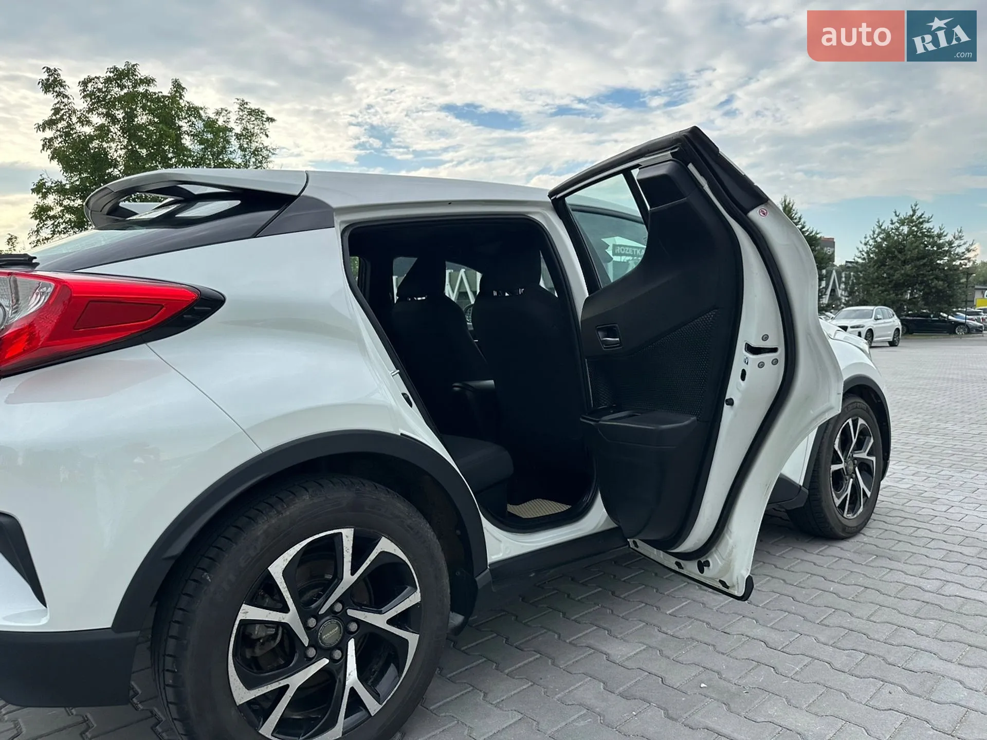 2018 Toyota C-HR - мініатюра 13