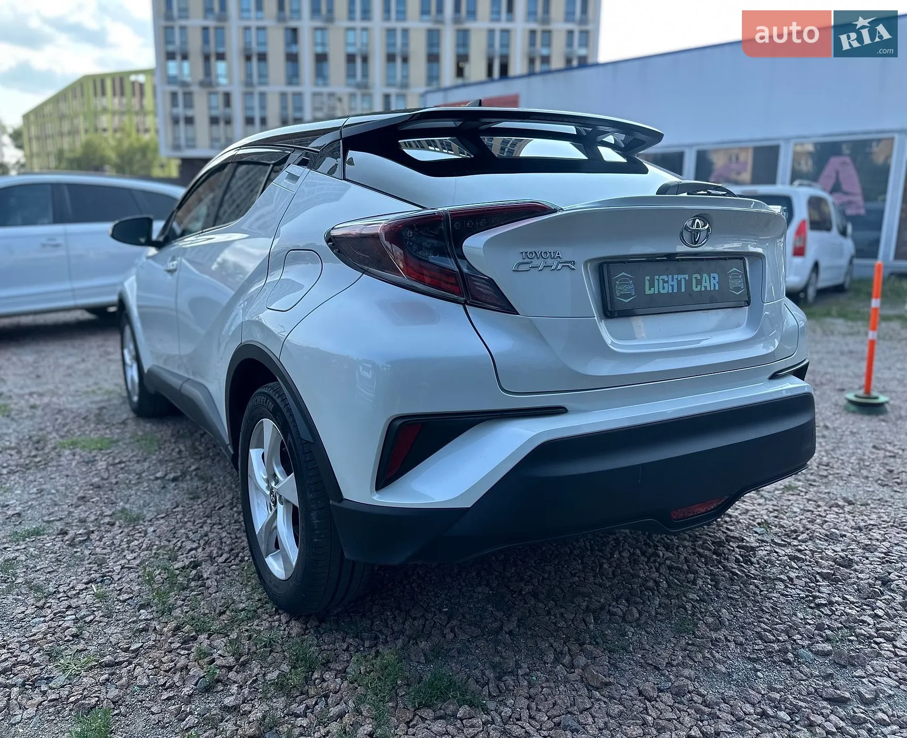 2017 Toyota C-HR - мініатюра 19