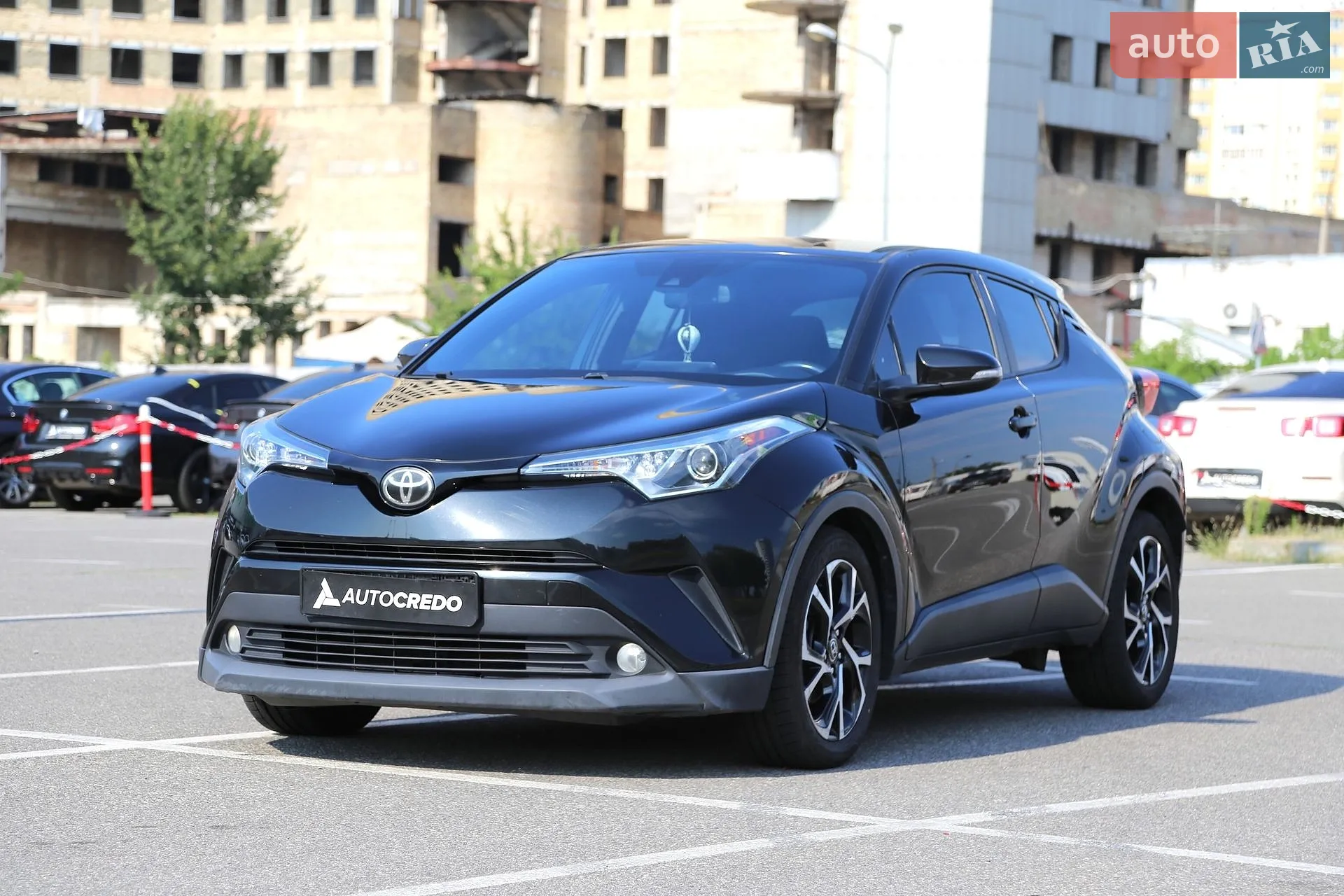 2017 Toyota C-HR - мініатюра 3