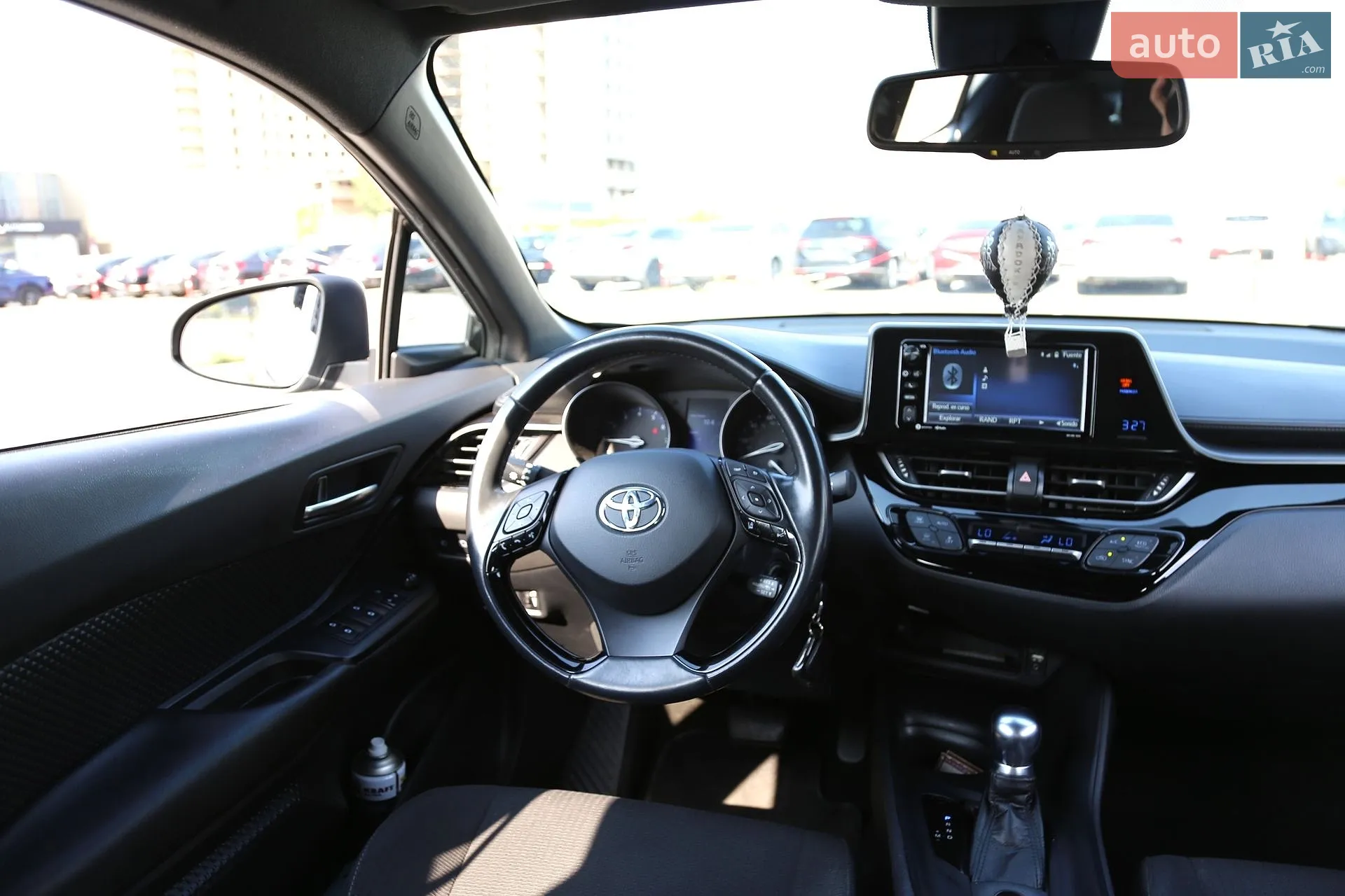 2017 Toyota C-HR - мініатюра 13