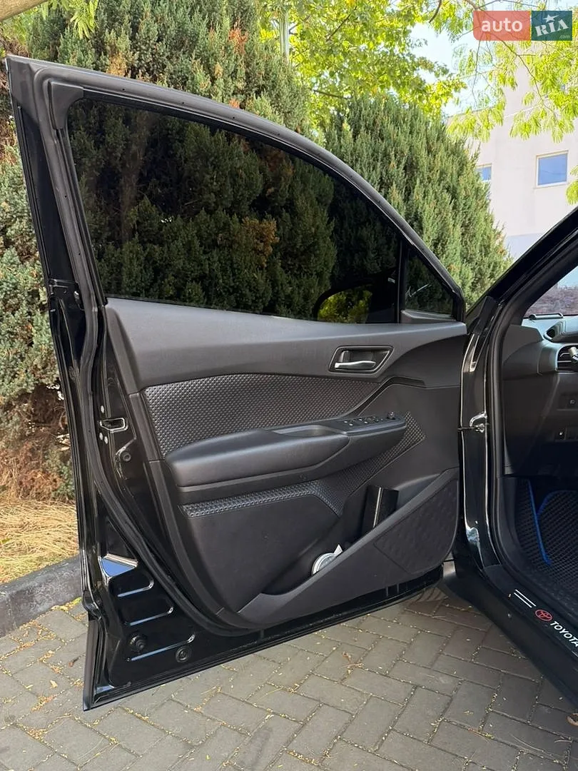 2019 Toyota C-HR - мініатюра 36