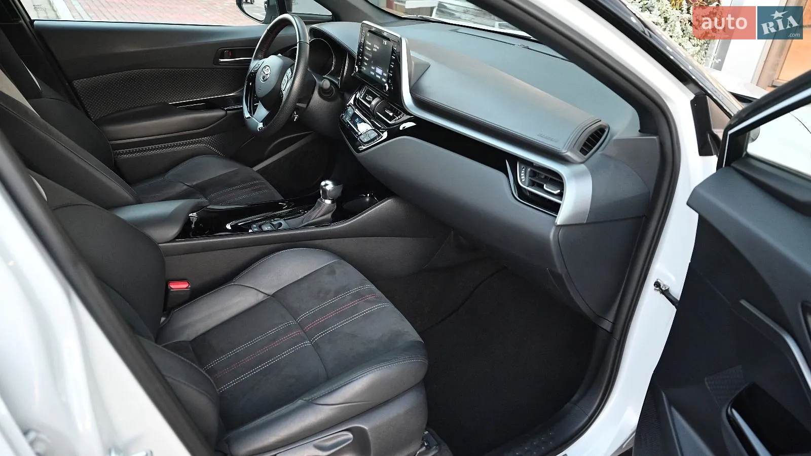 2021 Toyota C-HR - мініатюра 6