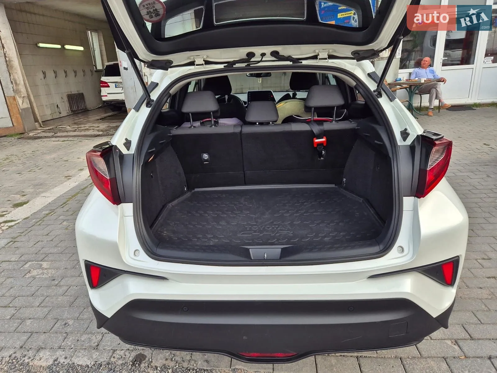 2019 Toyota C-HR - мініатюра 17
