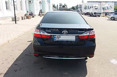 Седан Toyota Camry 2016 в Бердянске