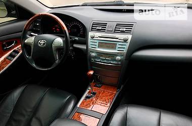 Седан Toyota Camry 2007 в Днепре