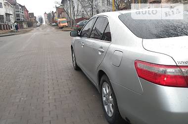 Седан Toyota Camry 2007 в Черновцах