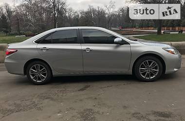 Седан Toyota Camry 2015 в Харкові