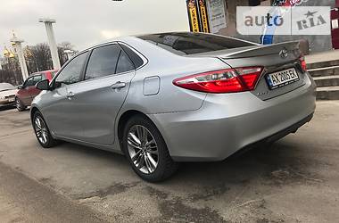 Седан Toyota Camry 2015 в Харкові