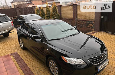 Седан Toyota Camry 2009 в Киеве