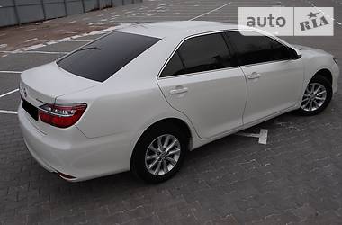 Седан Toyota Camry 2017 в Одессе