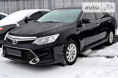 Седан Toyota Camry 2014 в Киеве