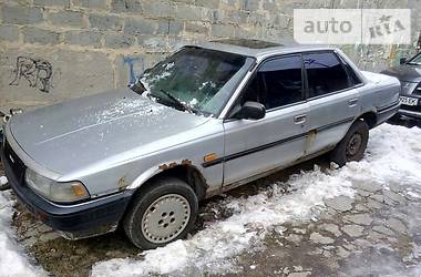 Седан Toyota Camry 1988 в Киеве