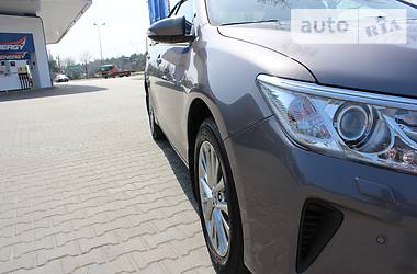 Седан Toyota Camry 2017 в Киеве