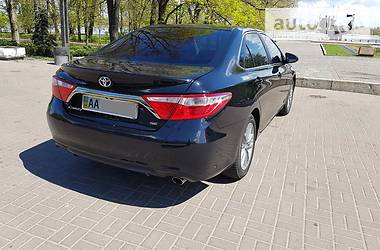 Седан Toyota Camry 2015 в Києві