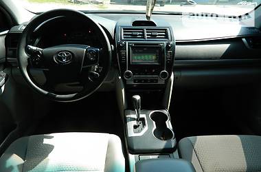 Седан Toyota Camry 2014 в Хмельницком